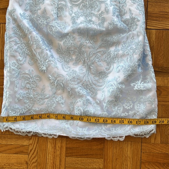 Baby Blue Embroidered Mesh Mother of the Bride Dress 6 EUC - Picture 11 of 13